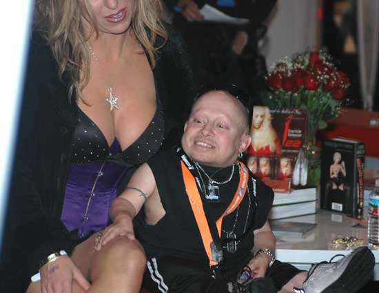 Ranae Shrider Verne Troyer Video.